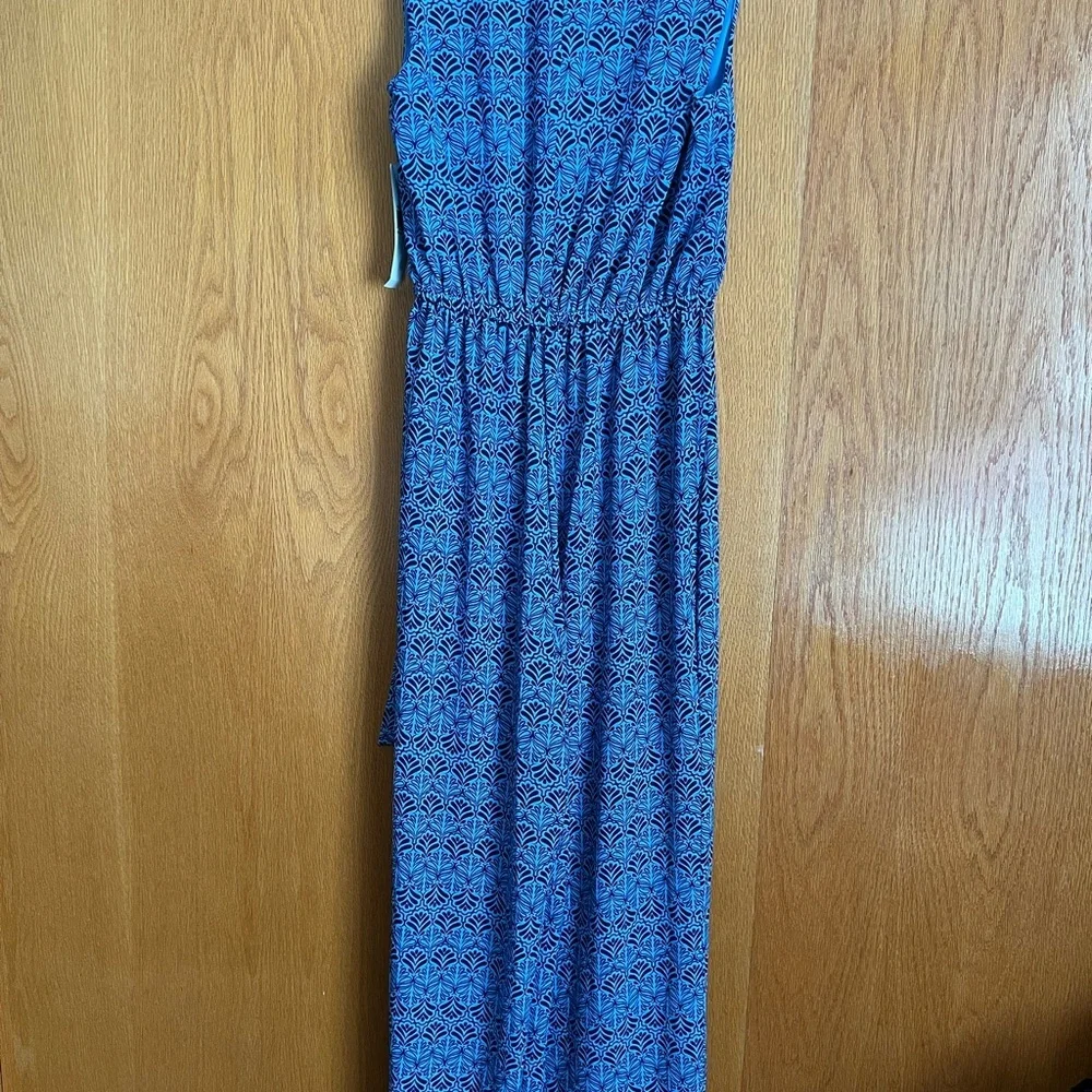 London Times blue with print wrap look sleeveless jumpsuit. Size 8